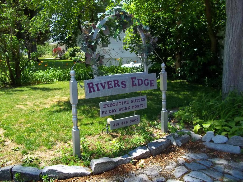 The Rivers Edge Executive Suites 티핀 외부 사진