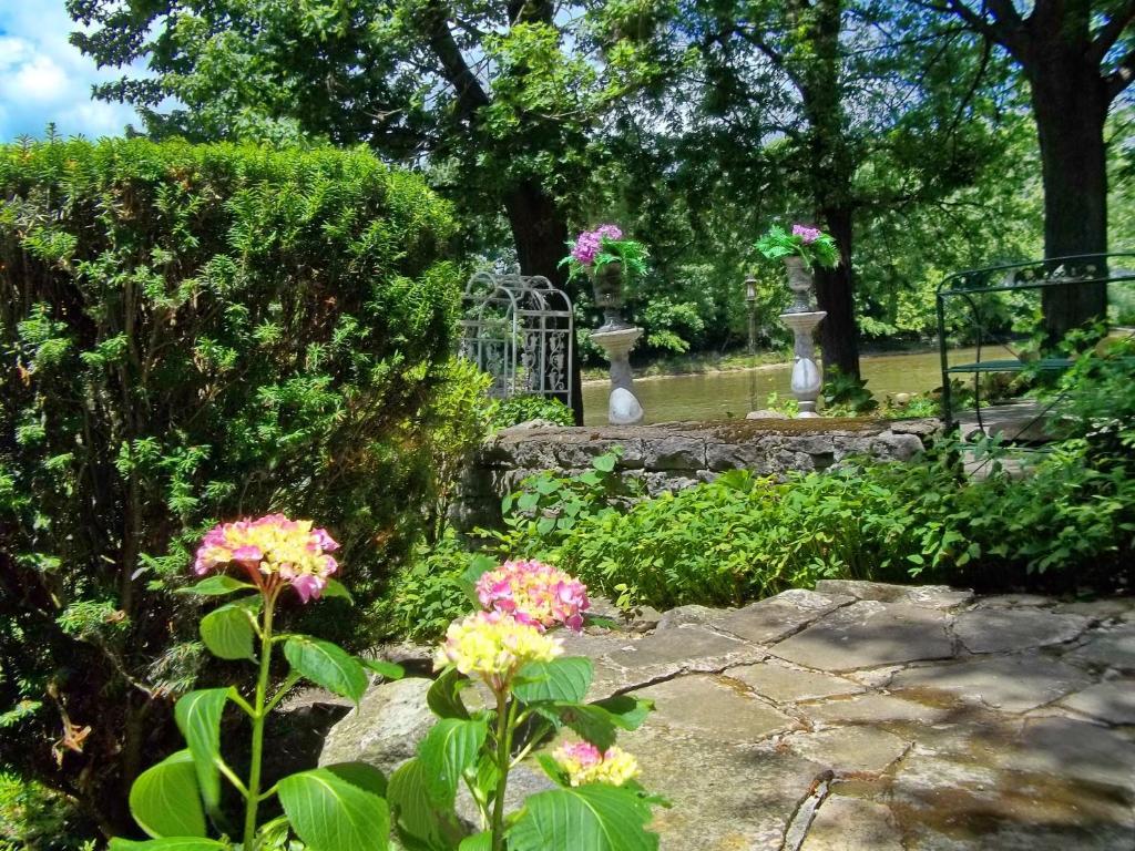 The Rivers Edge Executive Suites 티핀 외부 사진