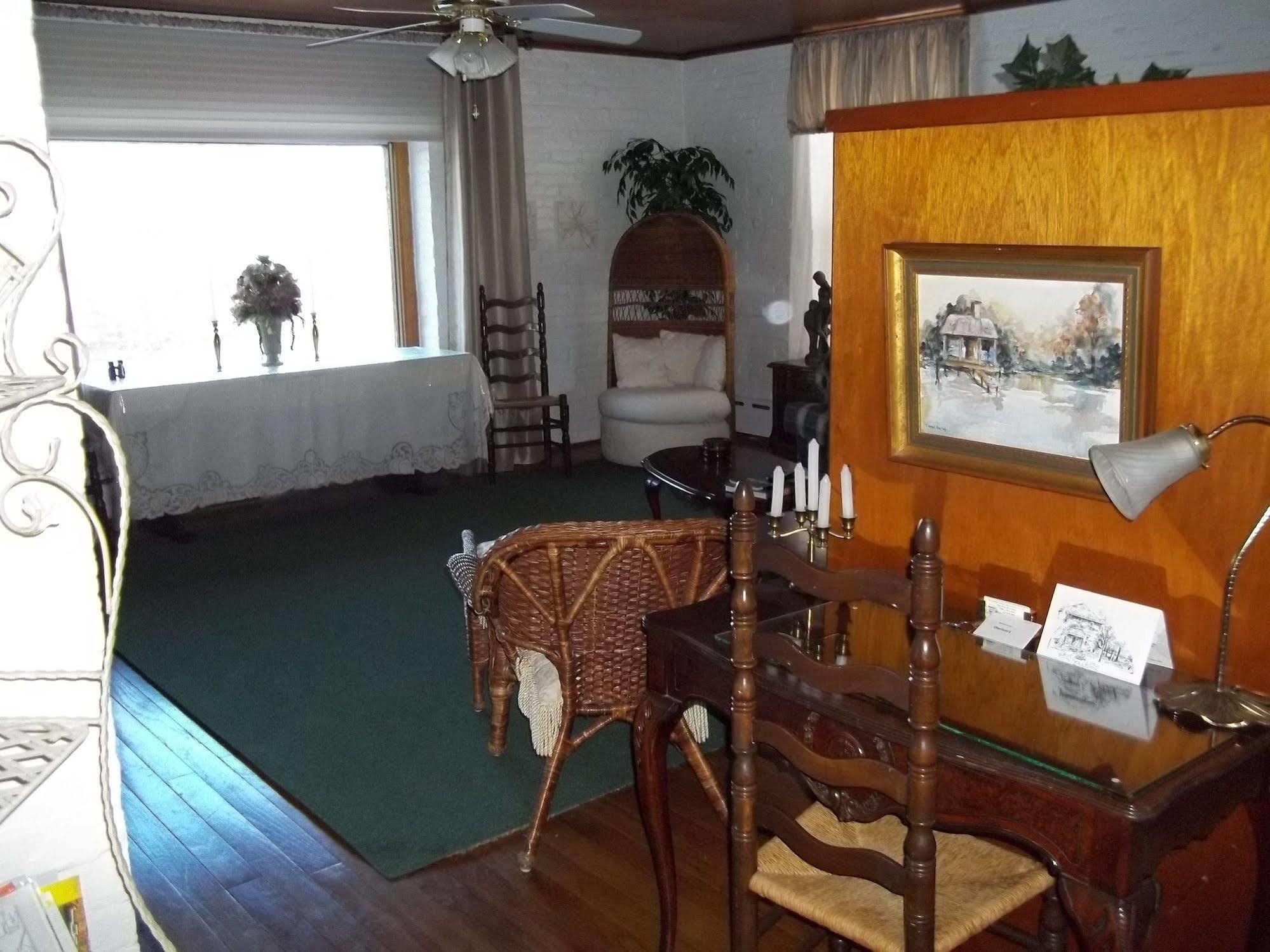 The Rivers Edge Executive Suites 티핀 외부 사진