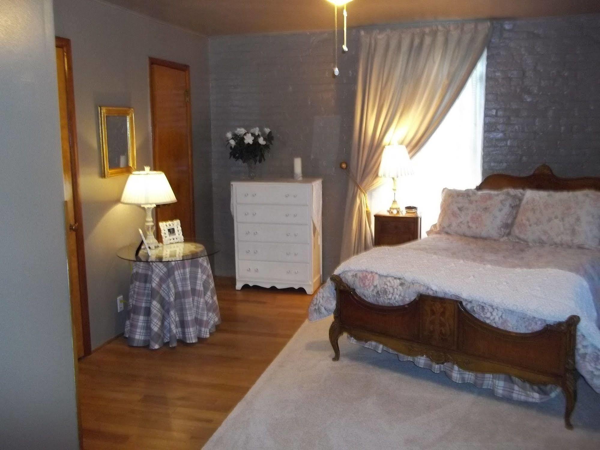 The Rivers Edge Executive Suites 티핀 외부 사진